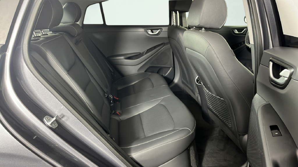 Used 2018 Hyundai Ioniq Limited FWD image 18