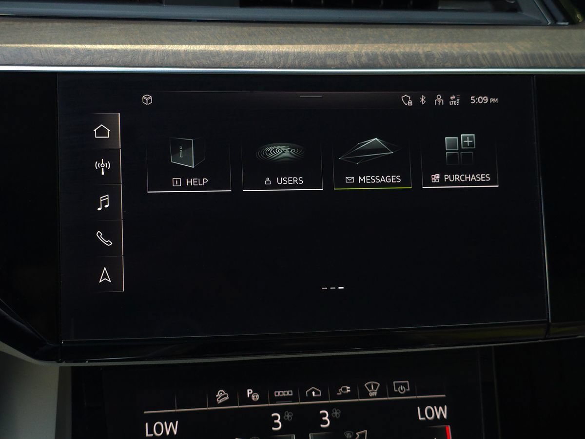 Used 2024 Audi Q8 e-tron Prestige w/ Prestige Package AWD/4WD image 40