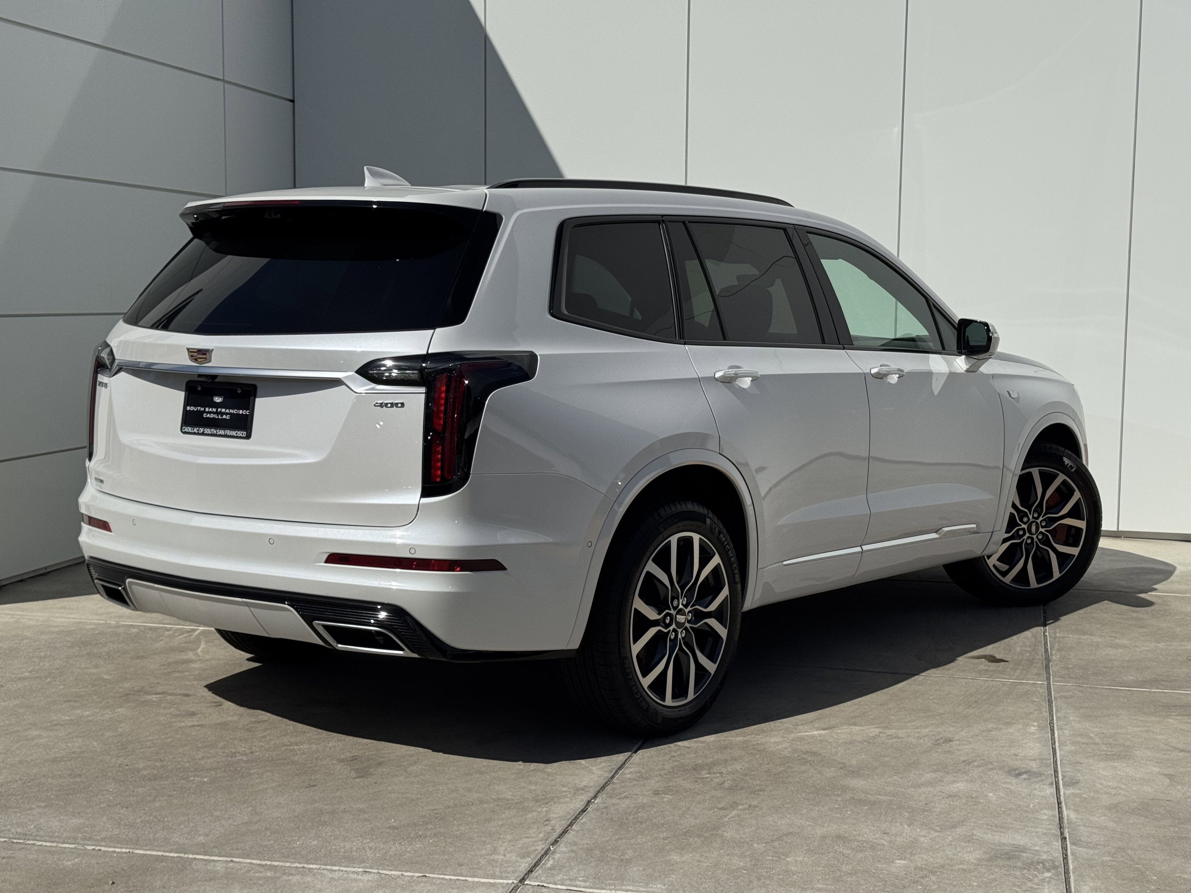 New 2025 Cadillac XT6 Sport w/ Technology Package image 7