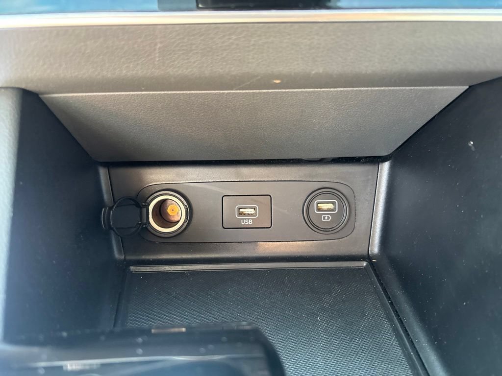 Used 2021 Hyundai Sonata SE w/ Preferred Accessory Package FWD image 21