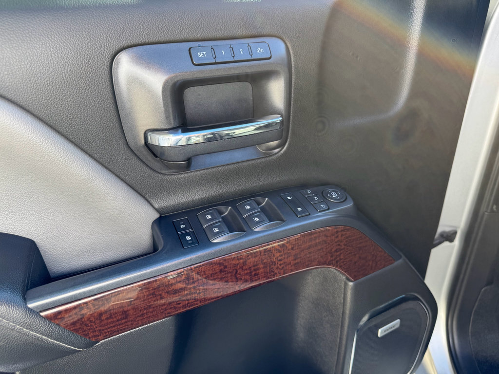 Used 2018 GMC Sierra 1500 SLT image 16