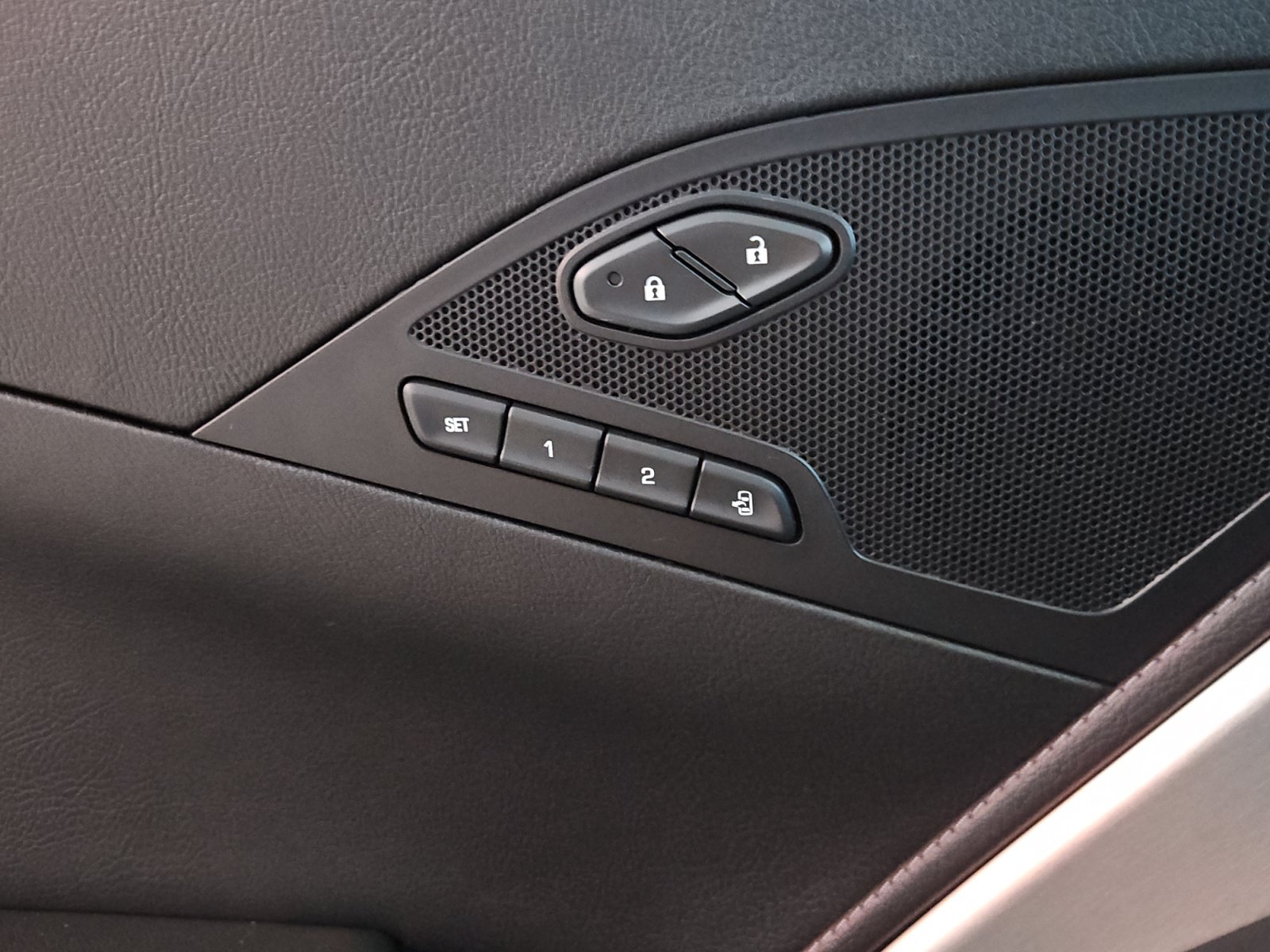 Used 2019 Chevrolet Corvette Z06 RWD image 18