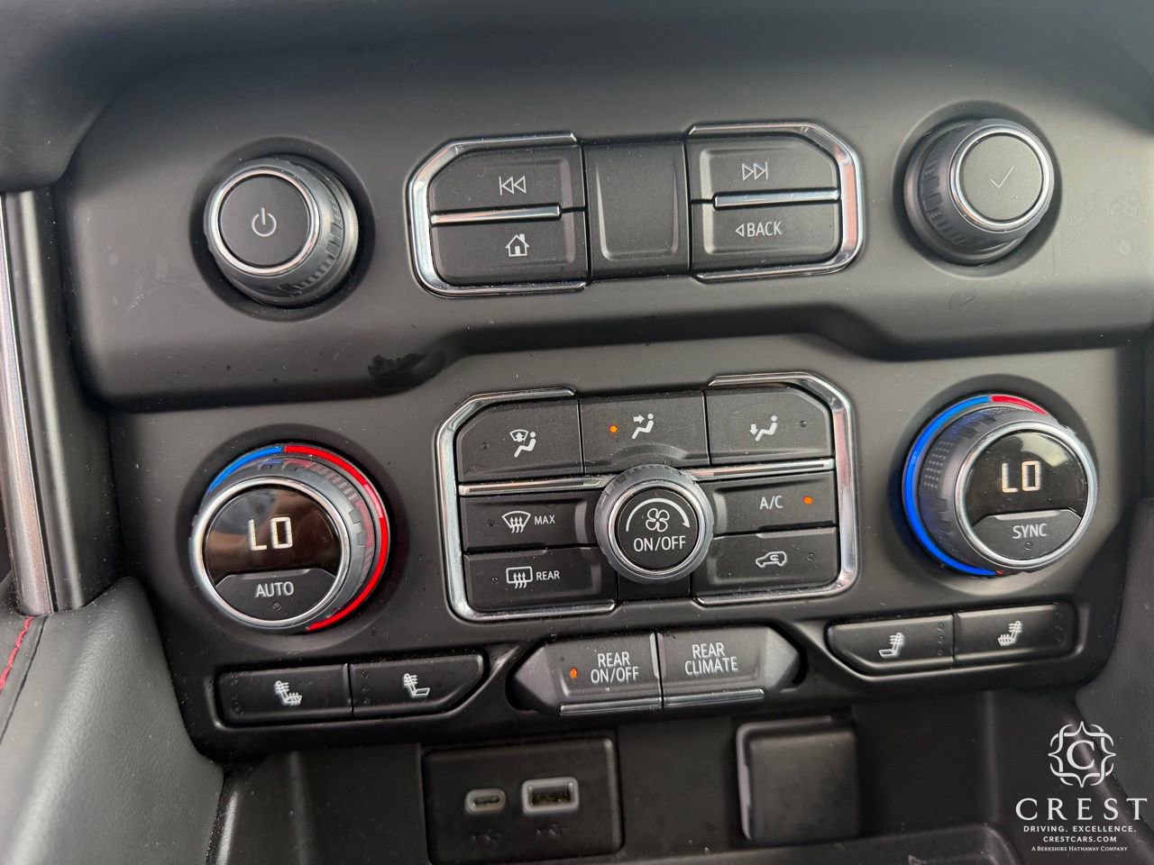 Used 2024 Chevrolet Tahoe RST w/ Luxury Package RWD image 22