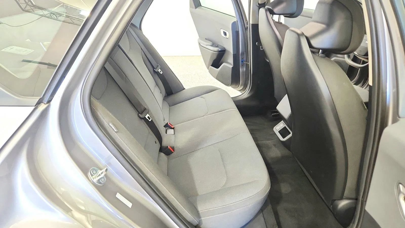 Used 2025 Kia K4 FWD image 27
