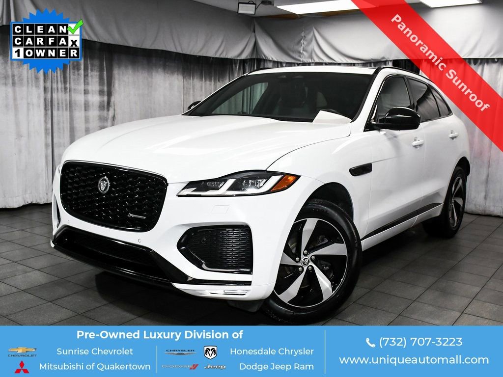 Used 2024 Jaguar F-PACE R-Dynamic S image 1