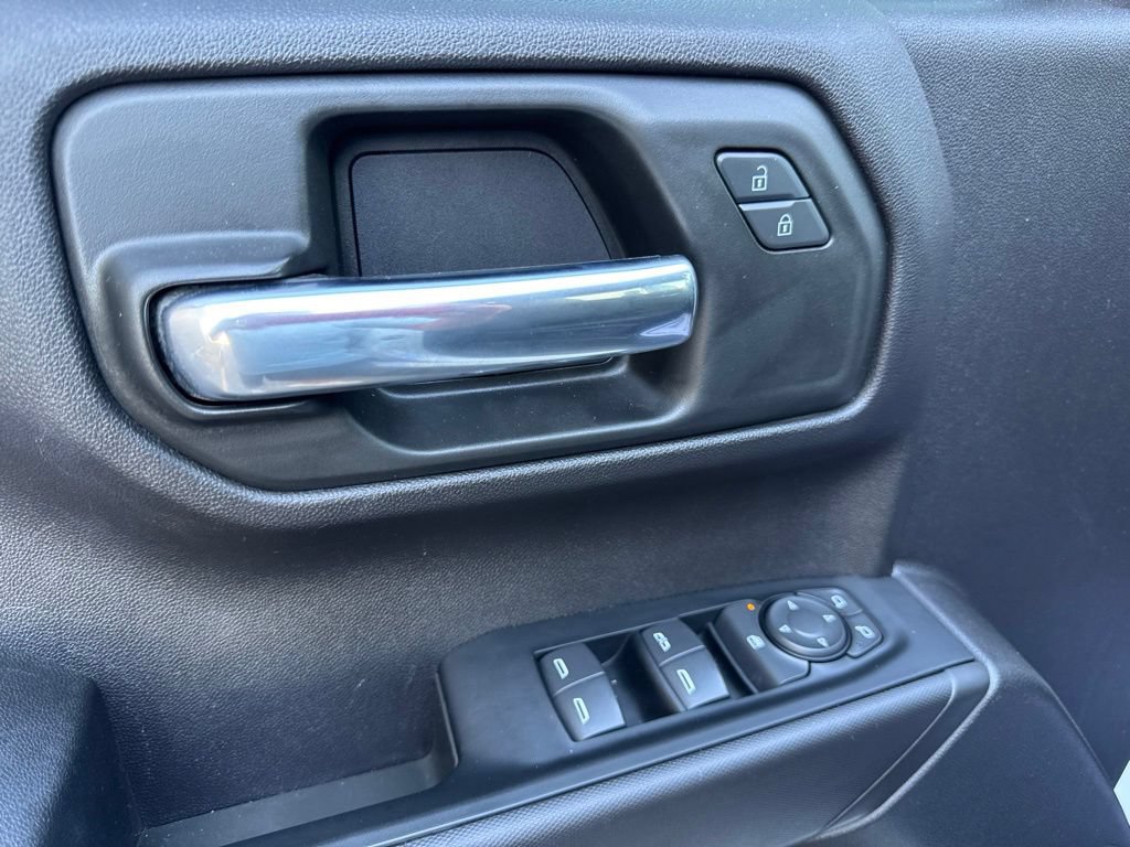 Used 2024 Chevrolet Silverado 1500 Custom Trail Boss w/ LPO, Dark Essentials Package AWD/4WD image 19