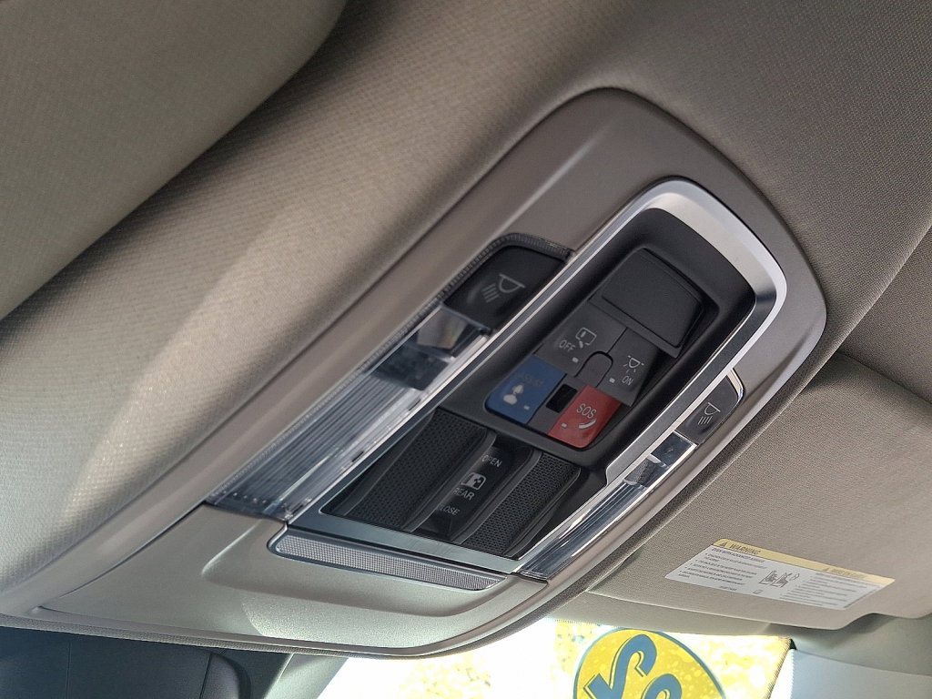 Certified 2022 RAM 1500 Laramie image 32