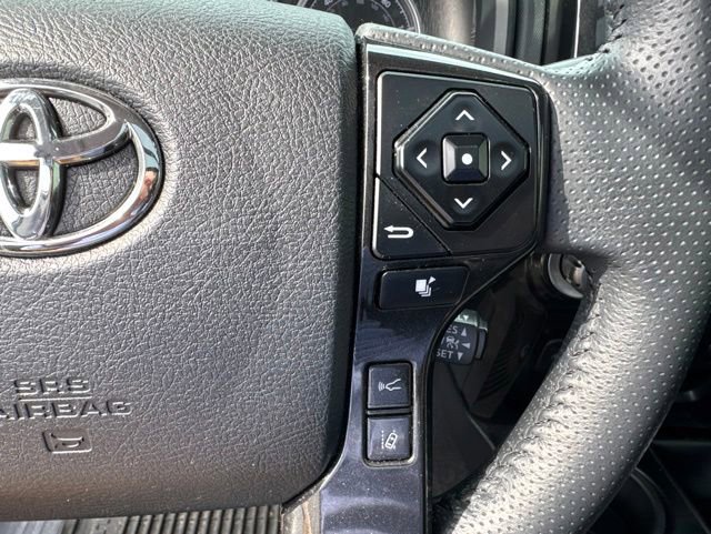 Used 2021 Toyota 4Runner TRD Off-Road Premium w/ Moonroof Package AWD/4WD image 44