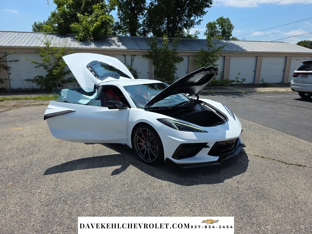 Used 2020 Chevrolet Corvette Stingray Premium Cpe w/ 3LT Preferred Equipment Group RWD image 33