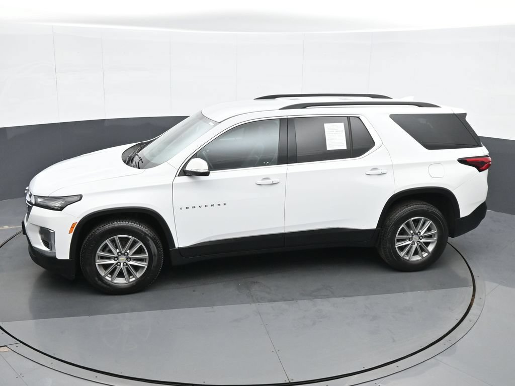 Used 2023 Chevrolet Traverse LT FWD image 18
