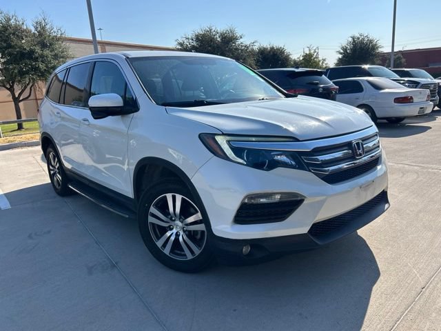 Used 2017 Honda Pilot EX image 1