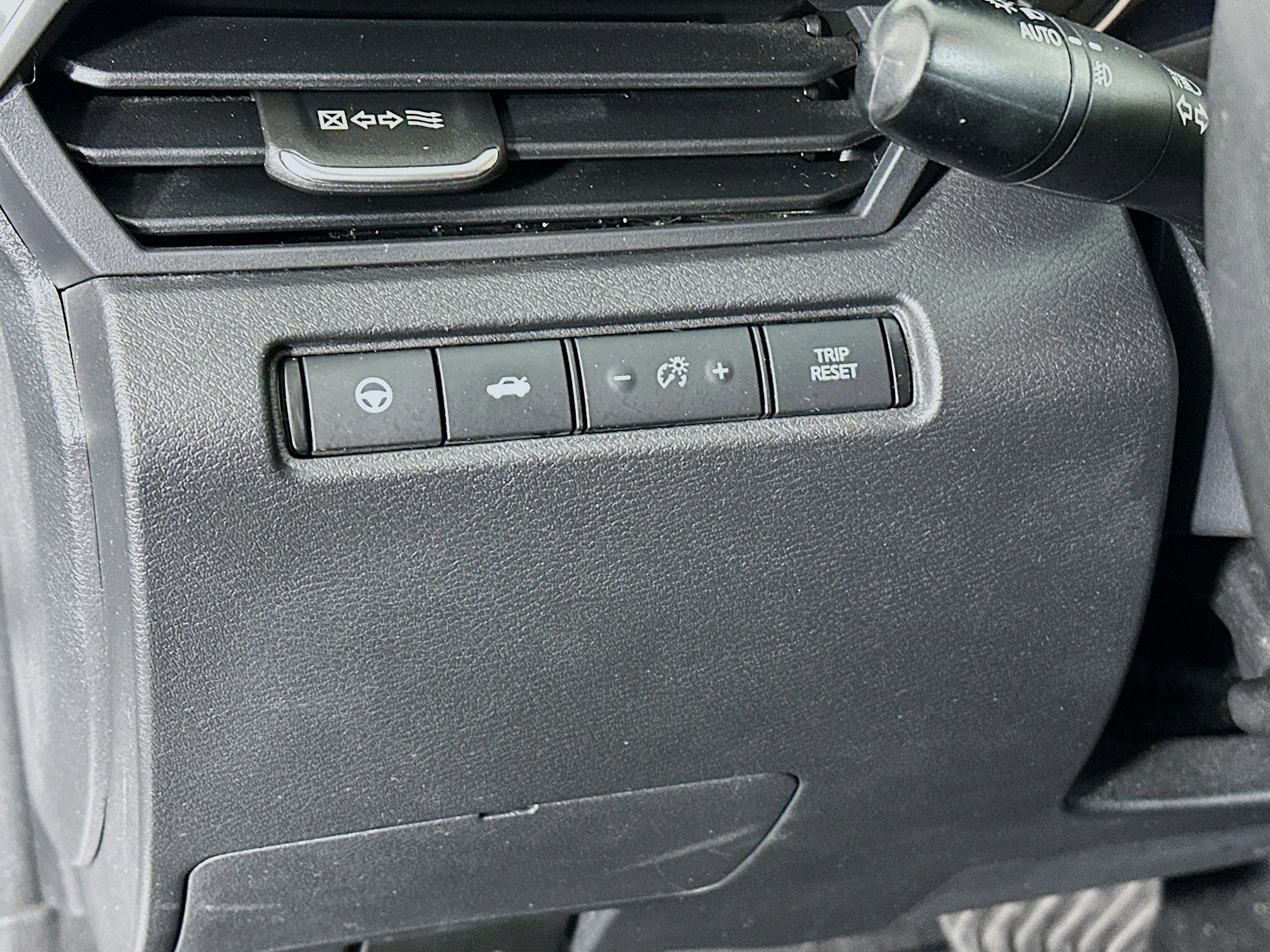 Used 2019 Nissan Altima 2.5 SV FWD image 16