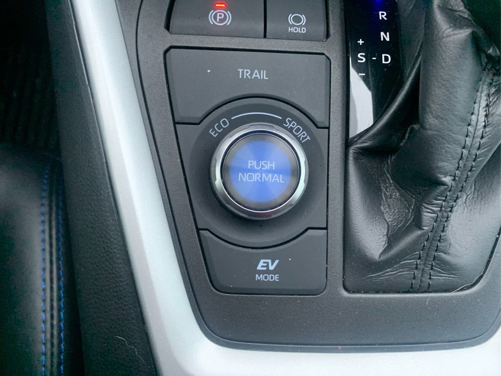 Used 2024 Toyota RAV4 XSE image 22