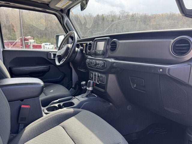 Used 2020 Jeep Gladiator Sport AWD/4WD image 15