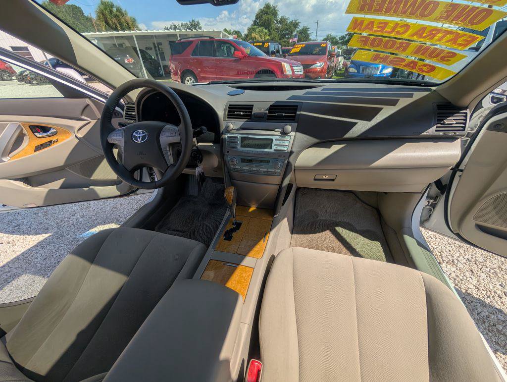 Used 2007 Toyota Camry XLE FWD image 14