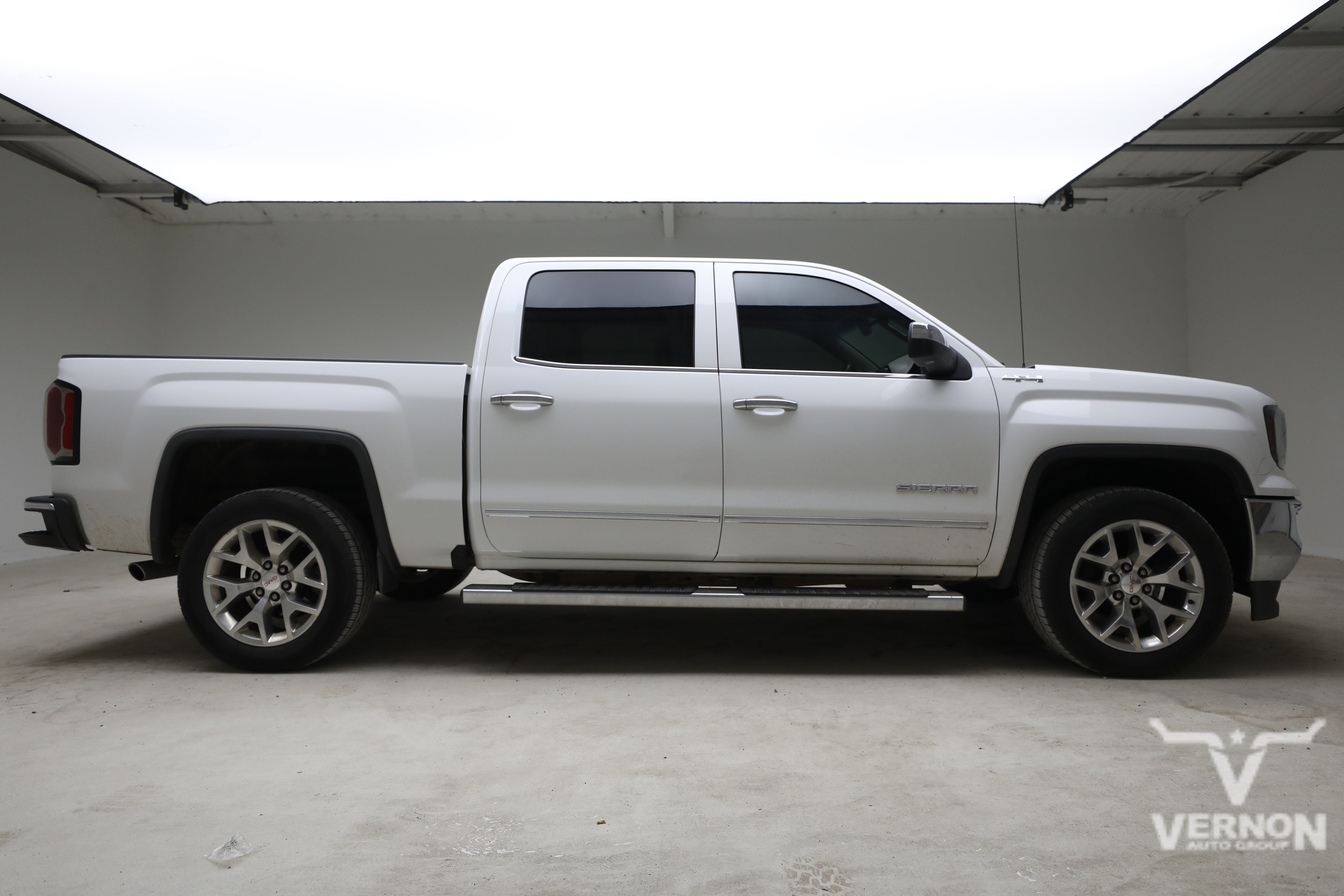 Used 2017 GMC Sierra 1500 SLT w/ SLT Premium Package AWD/4WD image 7