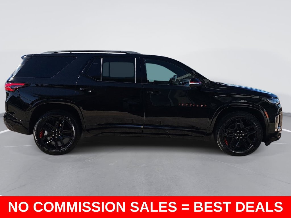 Used 2023 Chevrolet Traverse Premier w/ Redline Edition AWD/4WD image 2