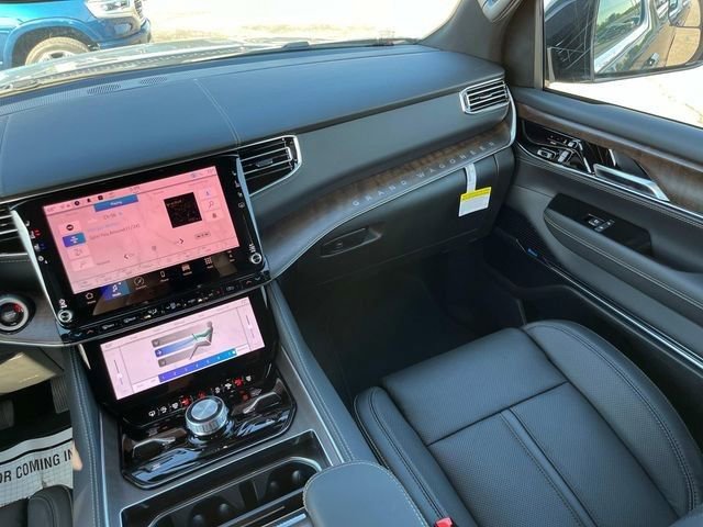 New 2024 Jeep Grand Wagoneer Series I w/ Flexible Seating Group image 4