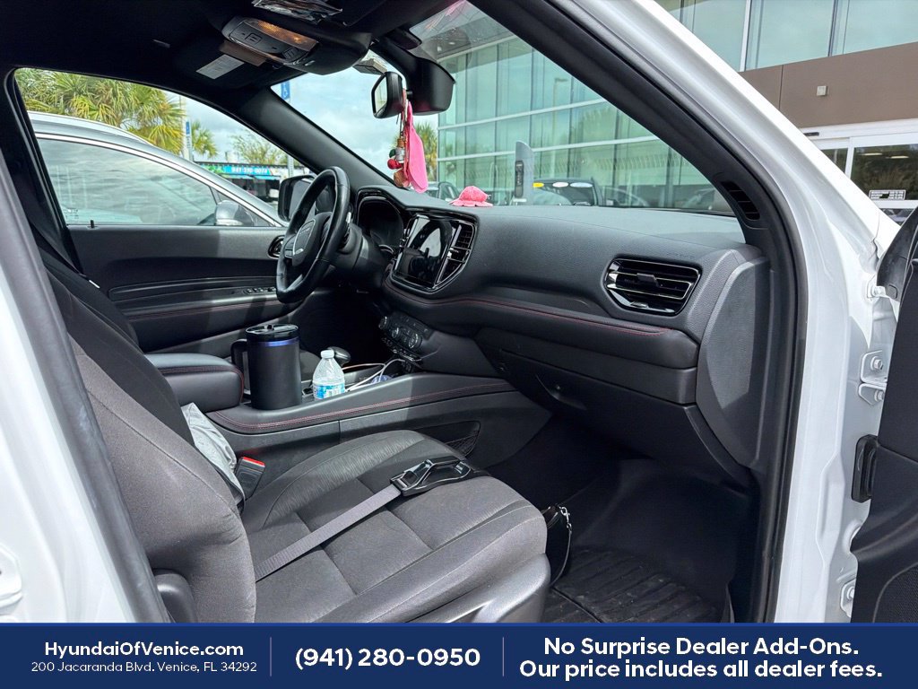 Used 2025 Dodge Durango GT AWD/4WD image 3
