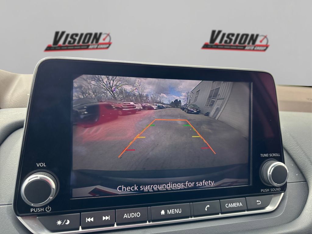 Used 2023 Nissan Rogue SV image 31