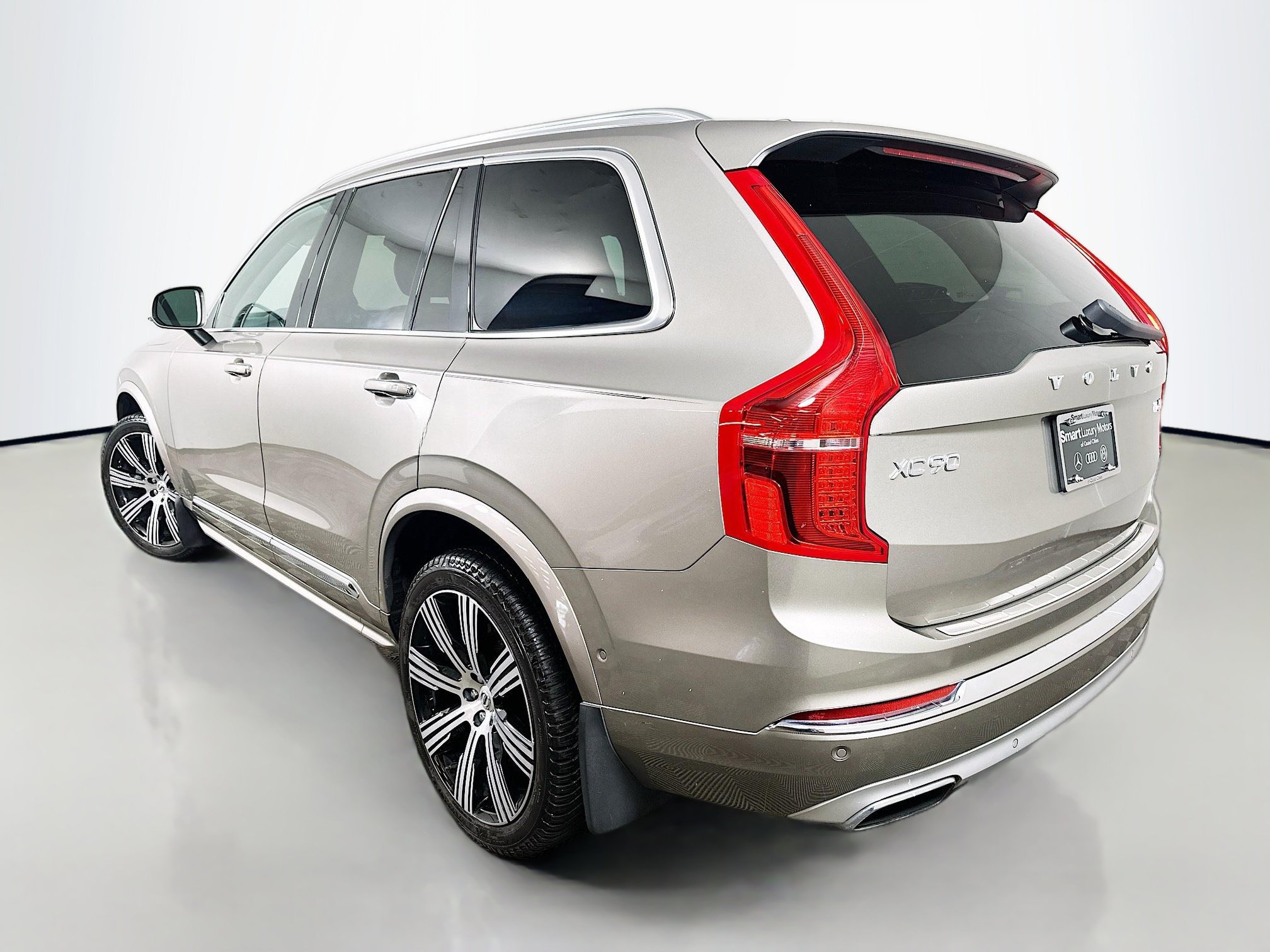 Used 2021 Volvo XC90 T6 Inscription w/ Advanced Package AWD/4WD image 7
