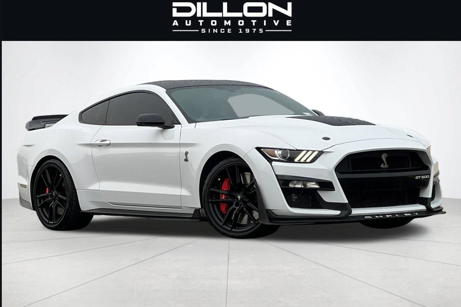Used 2020 Ford Mustang Shelby GT500 w/ Technology Package RWD image 2