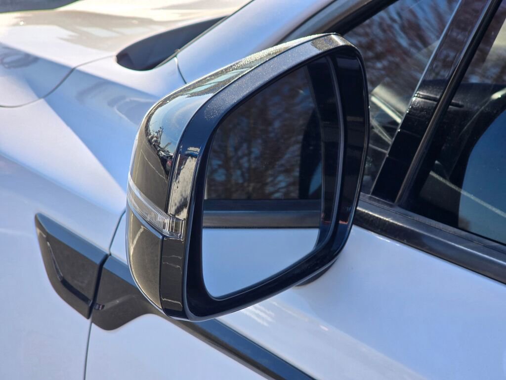 Used 2022 Kia Sorento SX image 11