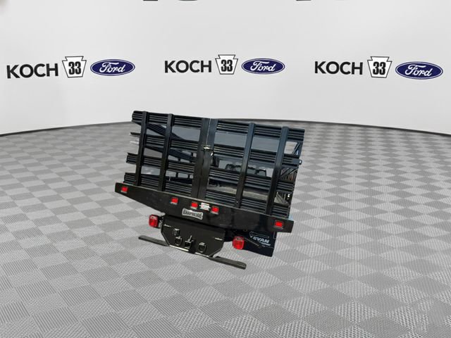 Used 2024 Ford F550 4x4 Regular Cab Super Duty image 8