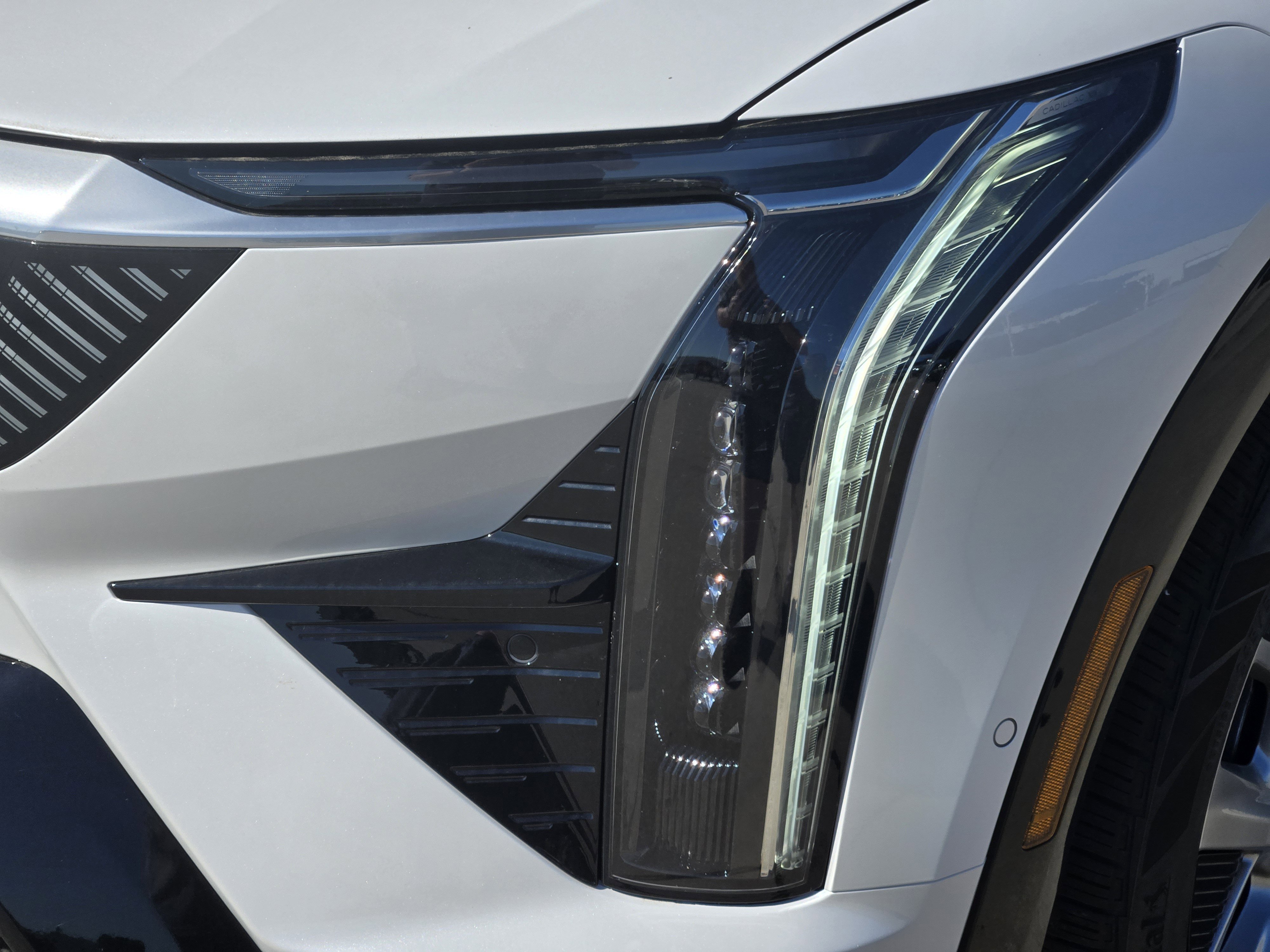 New 2025 Cadillac Optiq Luxury 1 w/ LPO, Floor Liner Package image 6