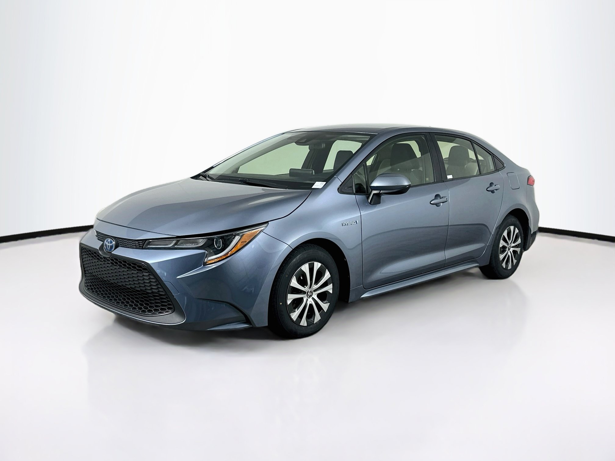 Used 2020 Toyota Corolla LE FWD image 3