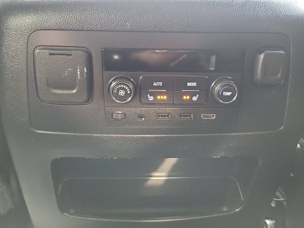 Used 2019 GMC Yukon Denali w/ Open Road Package AWD/4WD image 28