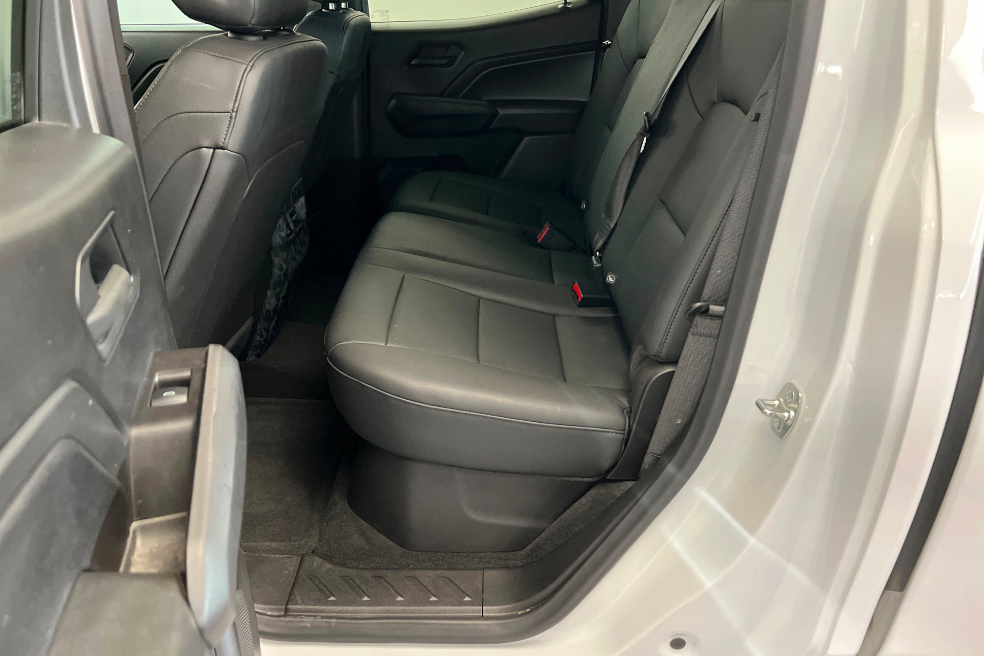 Used 2024 Chevrolet Colorado Trail Boss w/ Advanced Trailering Package AWD/4WD image 23