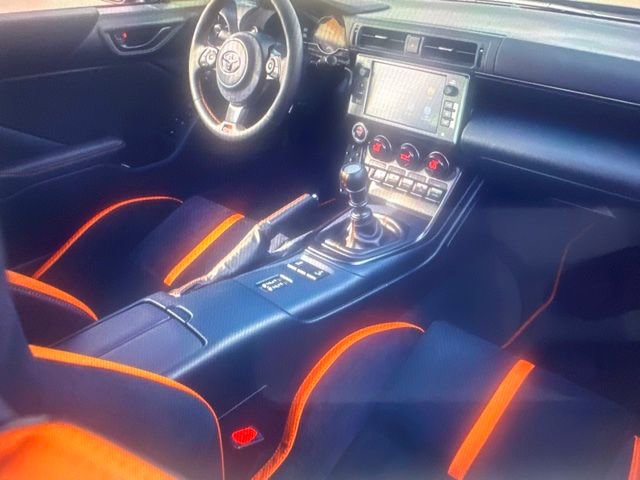 Used 2025 Toyota GR86 Hakone Edition RWD image 26
