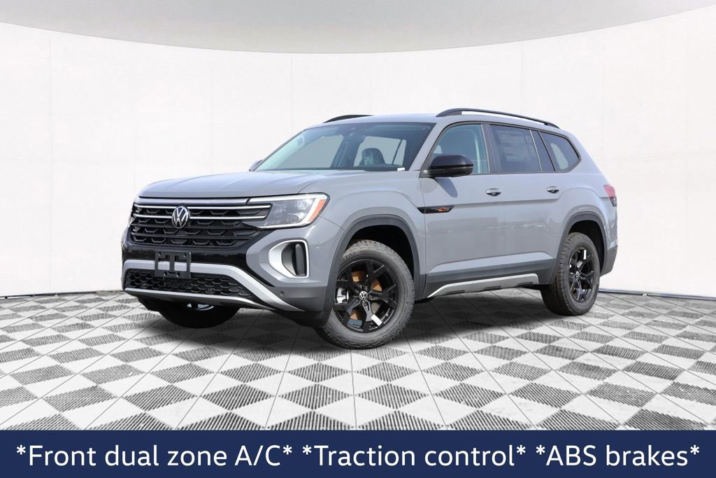 New 2025 Volkswagen Atlas Peak Edition SE image 2