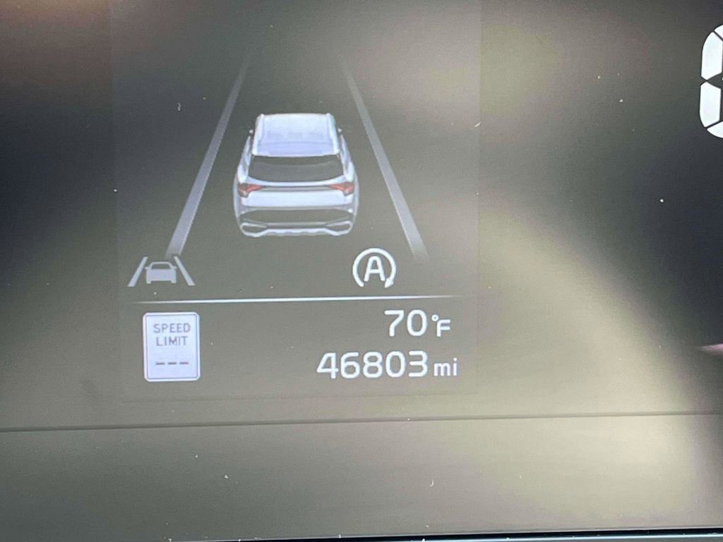 Used 2023 Kia Sportage LX FWD image 24