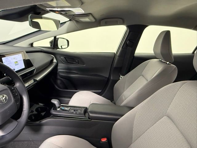 Used 2026 Toyota Prius LE image 34