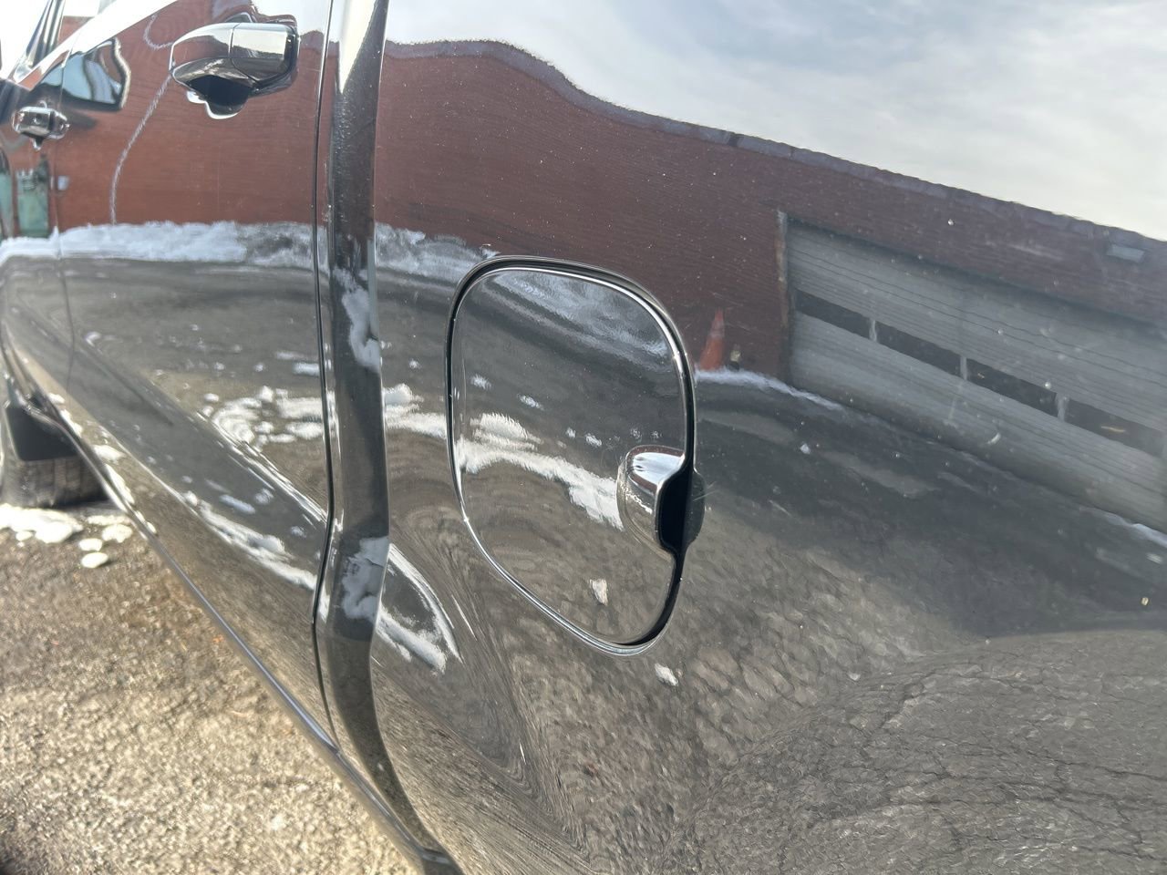 Used 2023 Chevrolet Silverado 1500 LT image 24