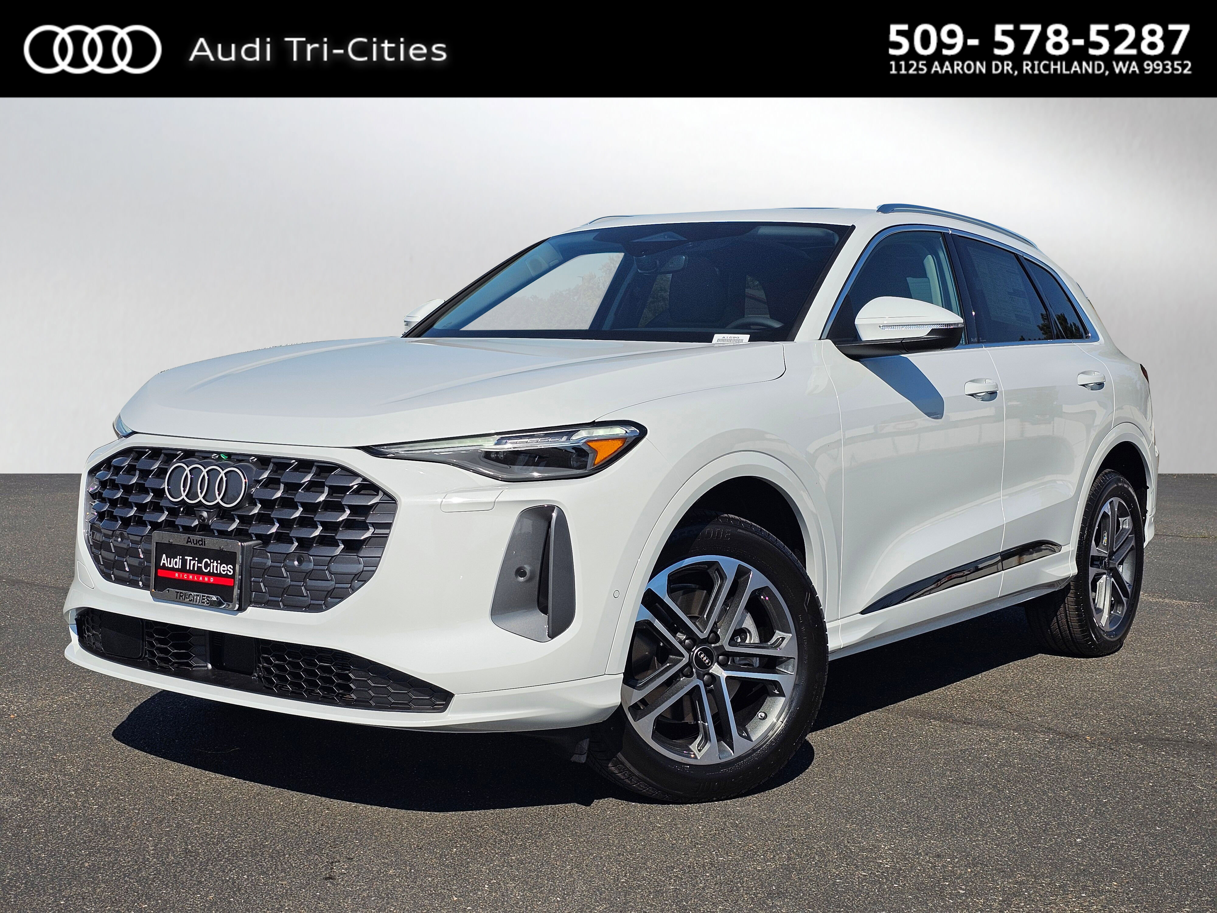 New 2025 Audi Q5 Premium Plus