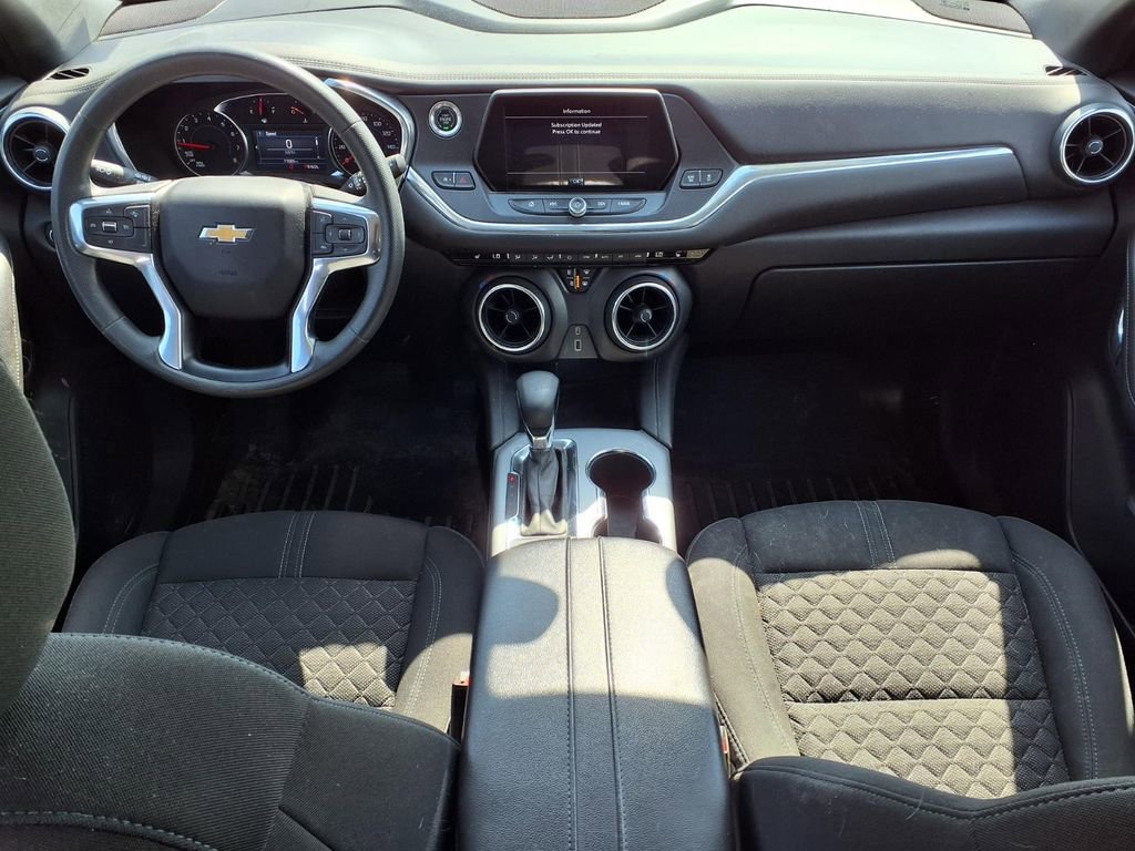 Used 2022 Chevrolet Blazer LT FWD image 13