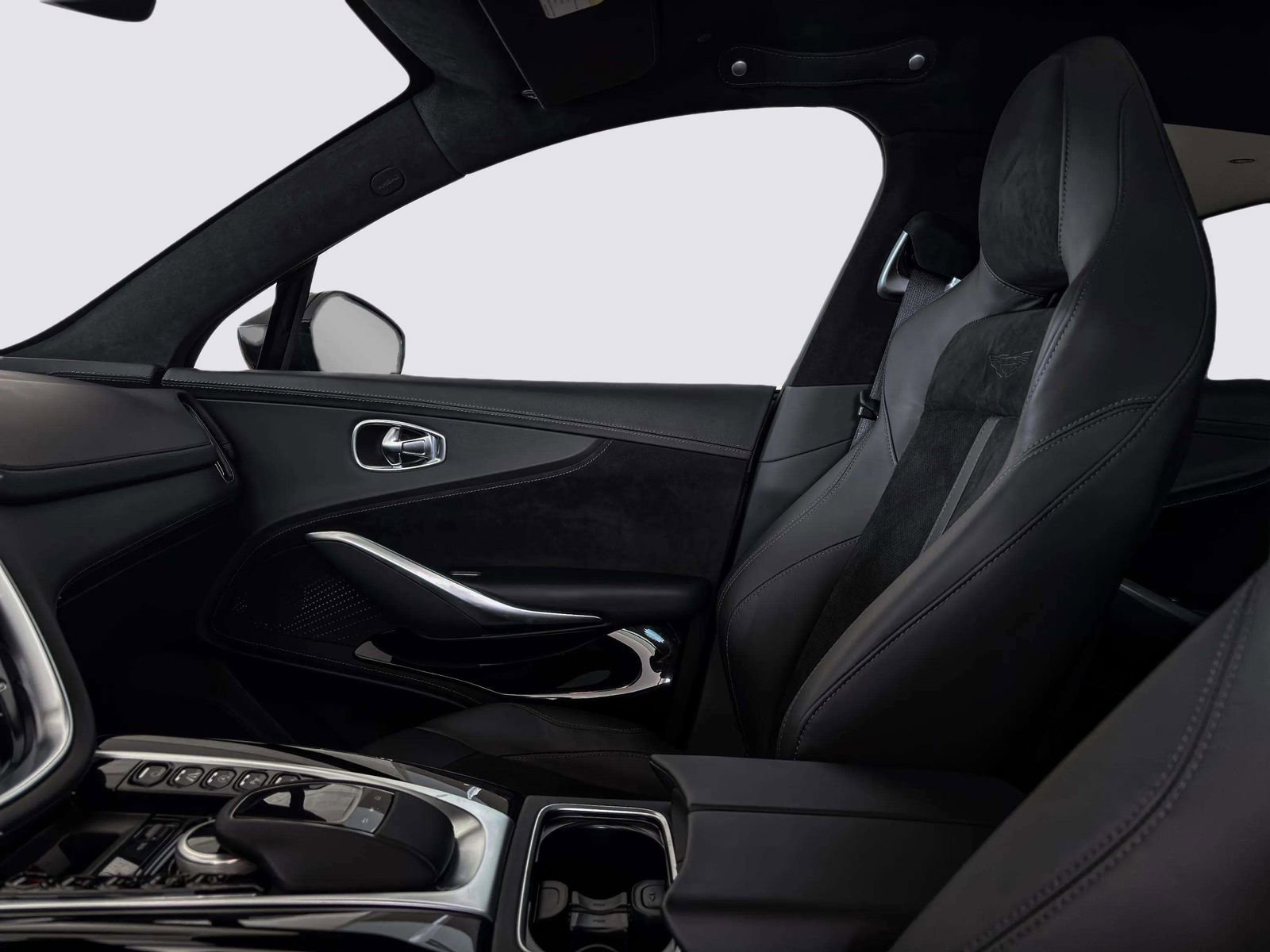 Used 2024 Aston Martin DBX image 12