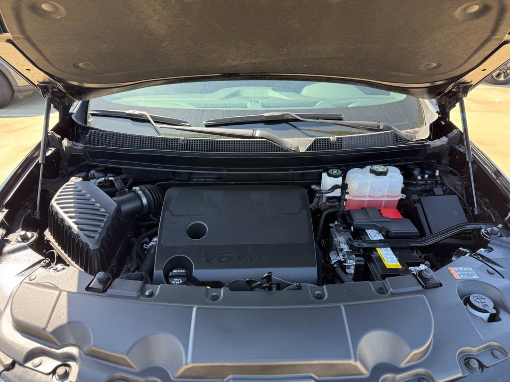 Used 2024 Chevrolet Traverse High Country image 35