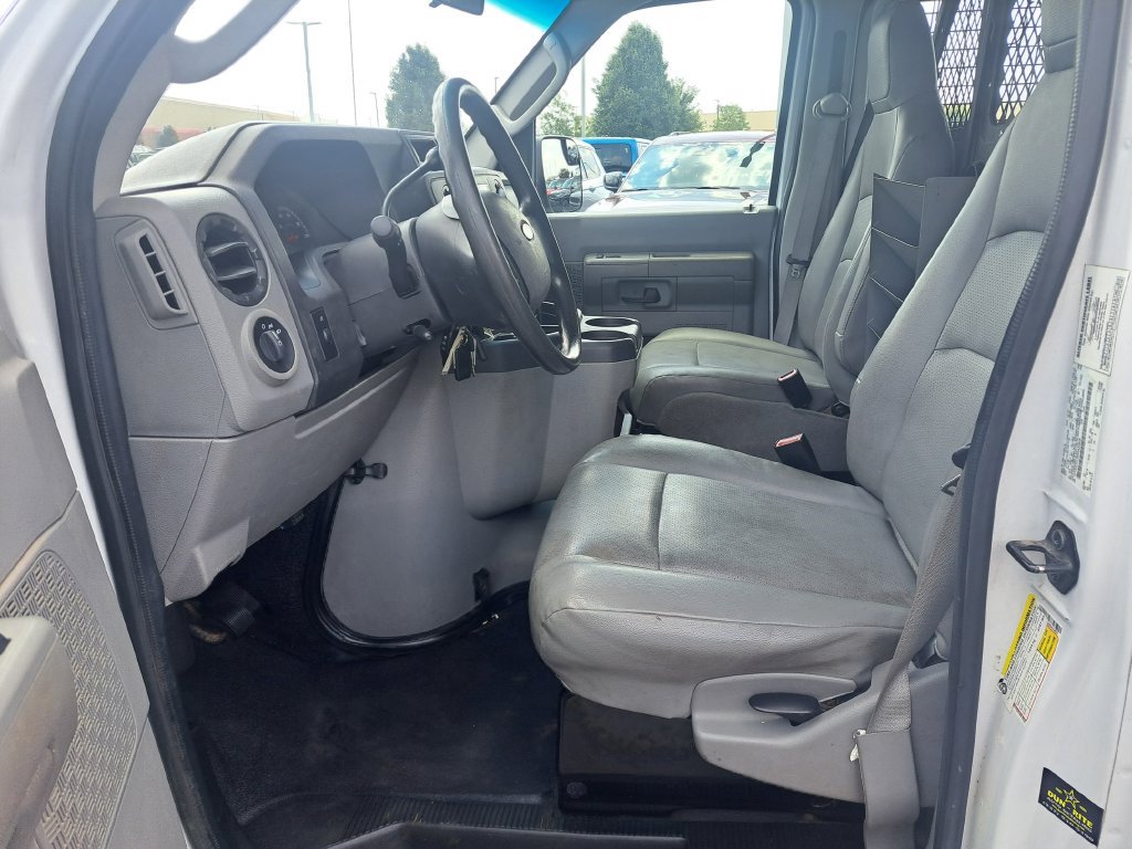 Used 2013 Ford E-350 and Econoline 350 Extended Super Duty w/ Commercial Cargo Van Pkg RWD image 9