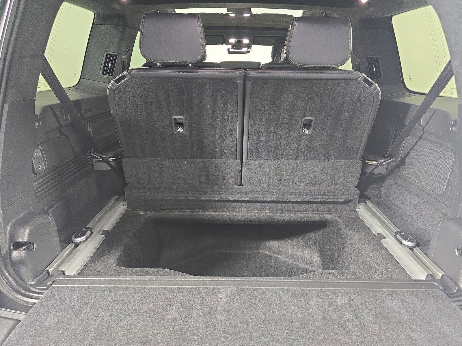 Used 2023 Rivian R1S Launch Edition AWD/4WD image 26