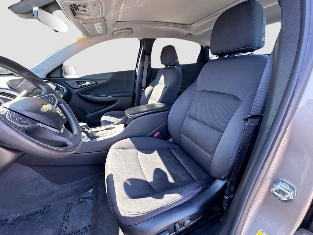 Used 2022 Chevrolet Malibu LT FWD image 19