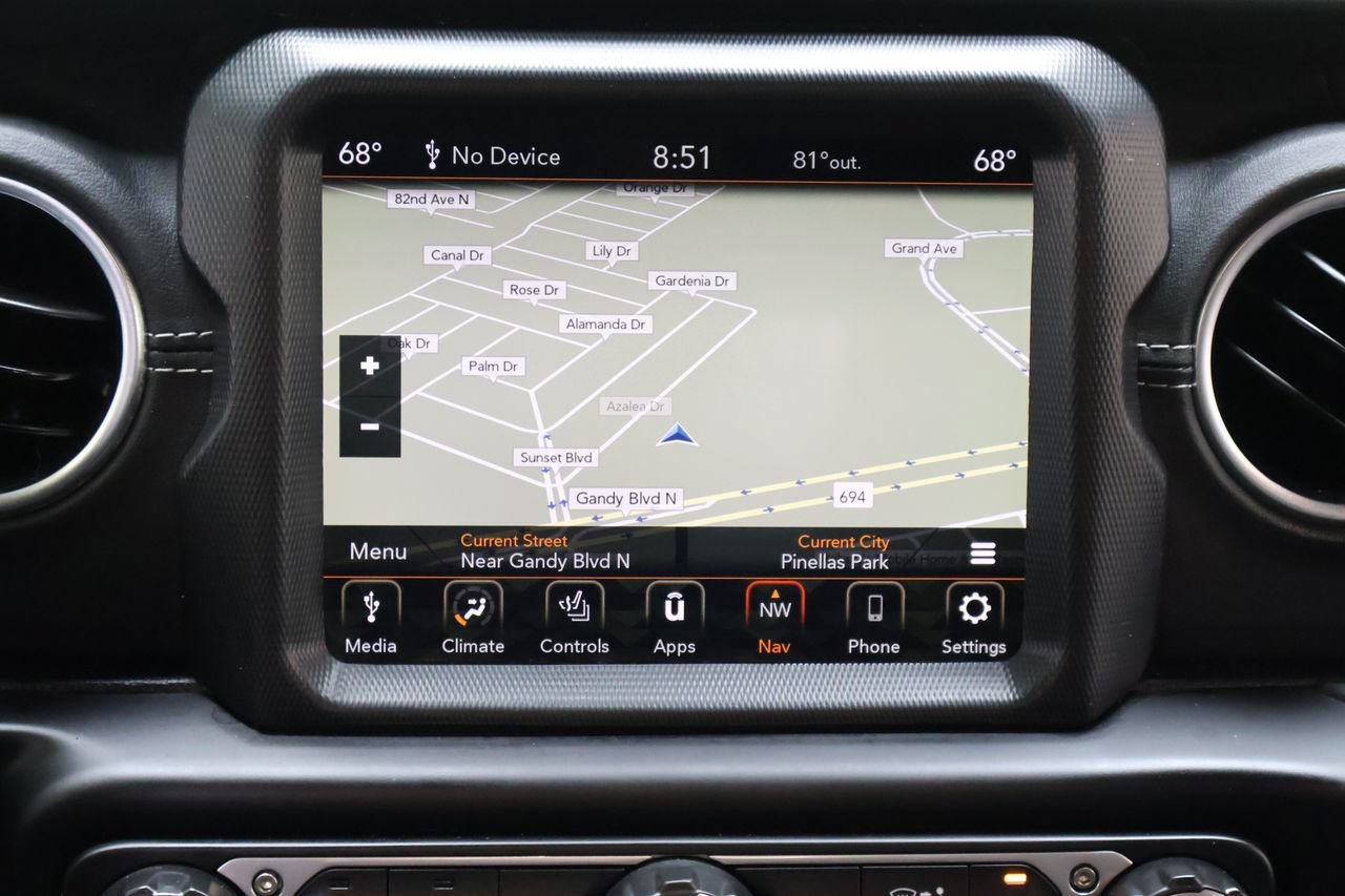 Used 2021 Jeep Wrangler Unlimited Sahara AWD/4WD image 16