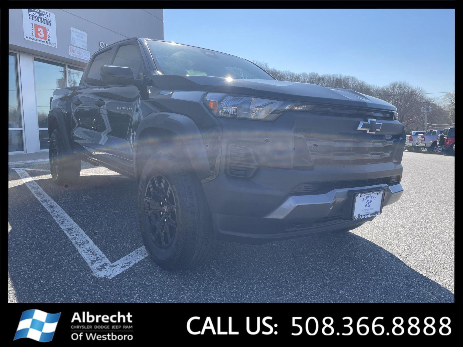 Used 2023 Chevrolet Colorado Trail Boss image 7