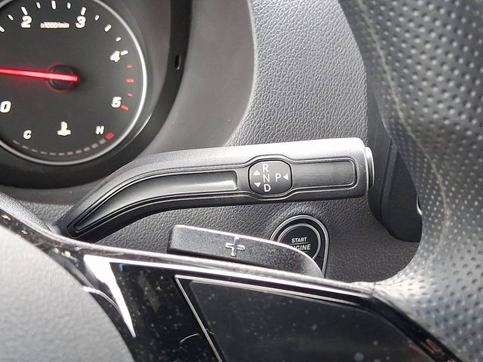 Used 2025 Mercedes-Benz Sprinter 2500 image 13