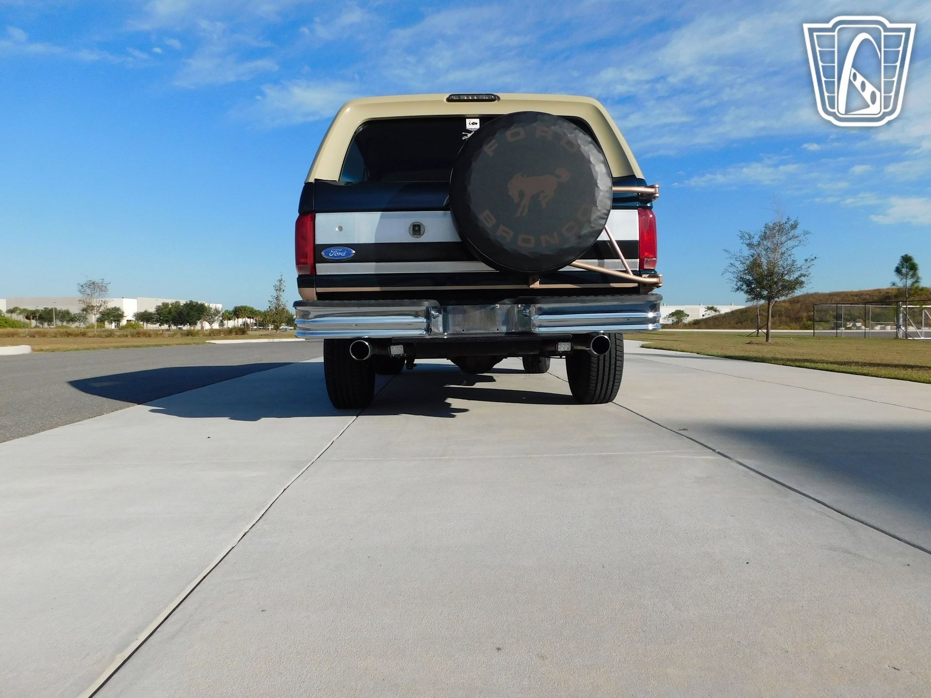 Used 1995 Ford Bronco XLT image 18