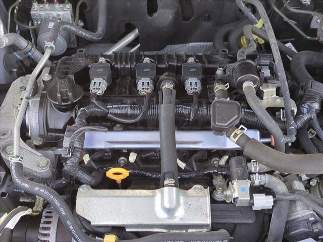 Used 2020 Nissan Kicks SR image 21