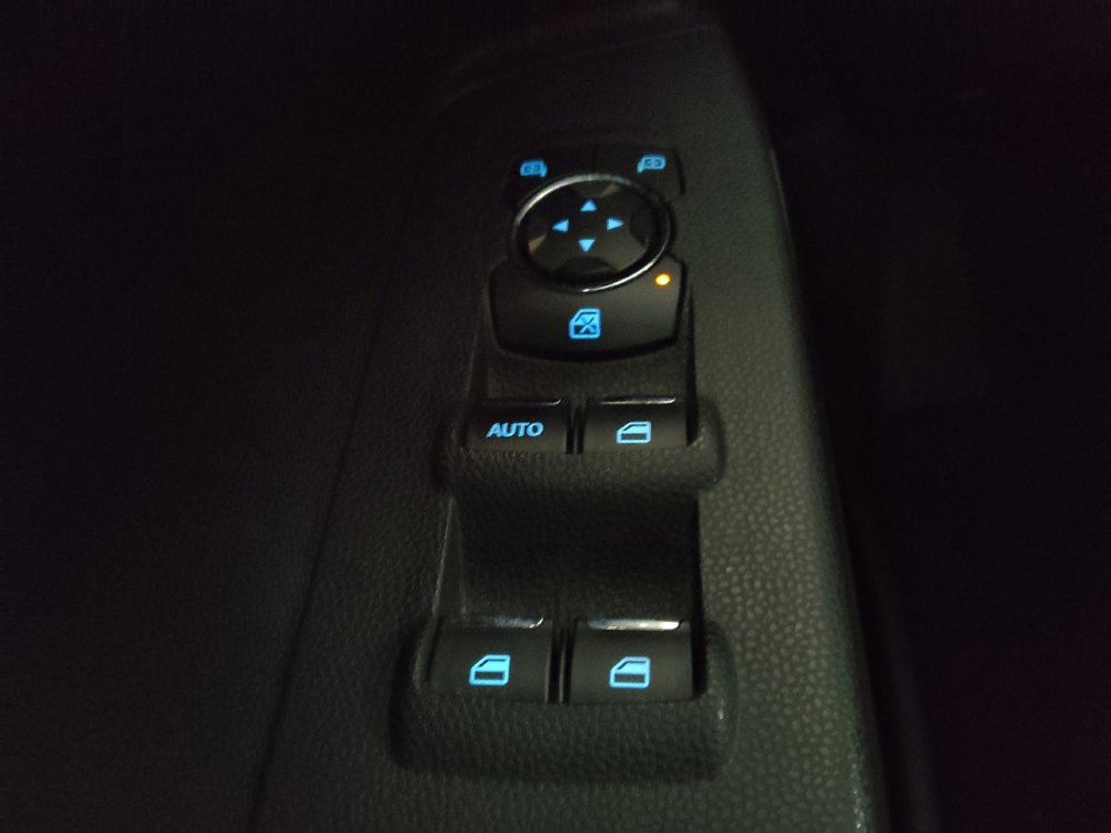 Used 2020 Ford EcoSport SE w/ SE Convenience Package FWD image 27